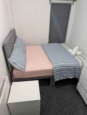 House near Manor hospital walsall 4